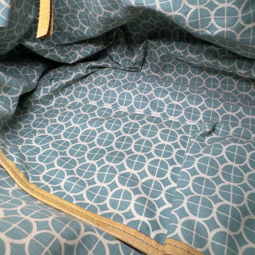 Fossil Bag Yellow Leather Shoulder Bag Embossed Floral Rose Tooled Boho VTG Y2K - Picture 9 of 11